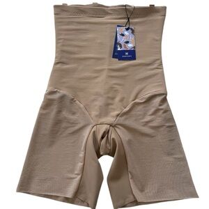 NWT-Honeylove Superpower Short